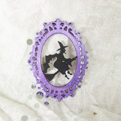Purple frame with a Black Witch - Halloween Wreath 1:12